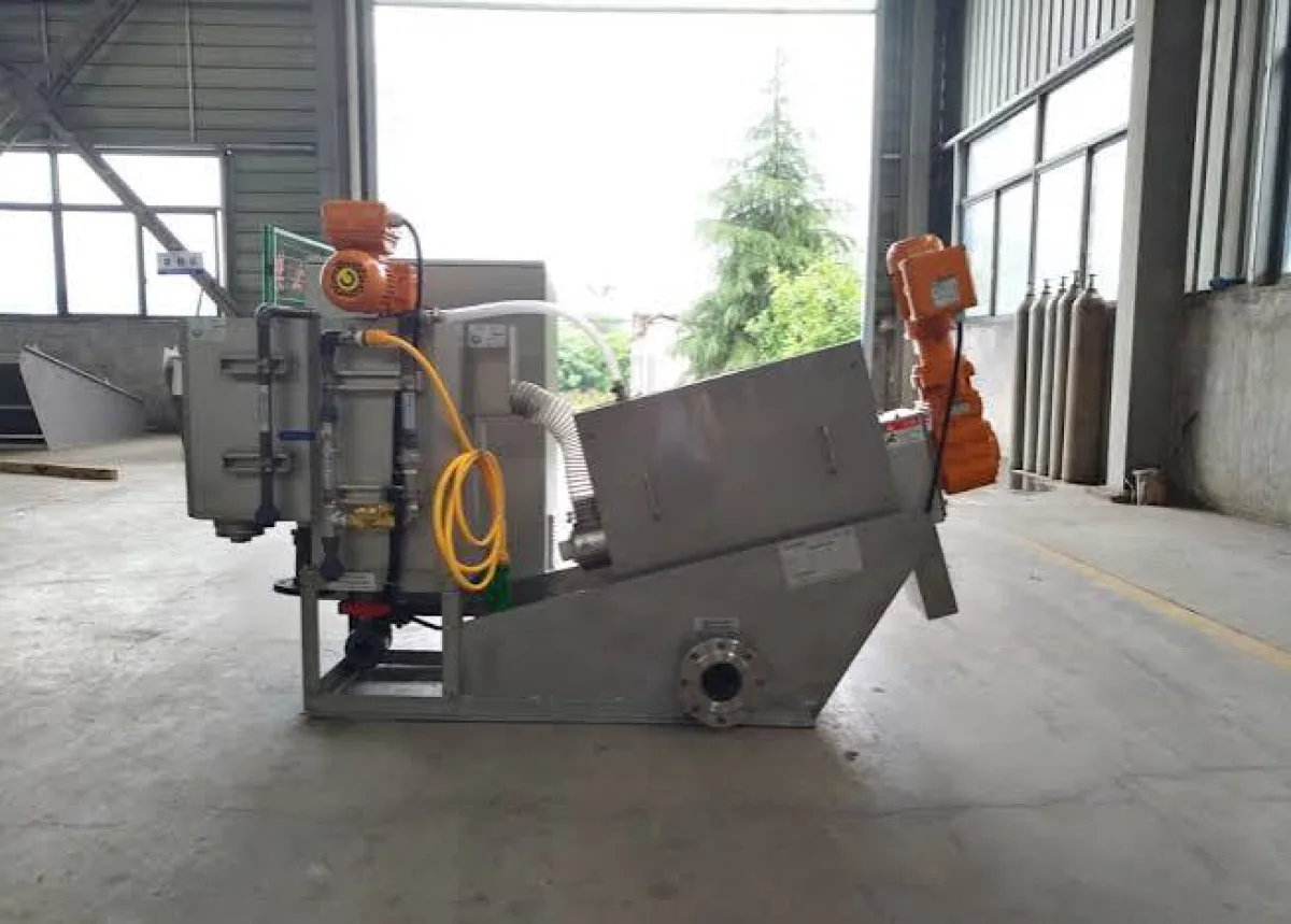 Screw Press Sludge Dewatering - Supplier Indonesia Mesin screw press sludge dewatering untuk instalasi pengolahan air limbah industri