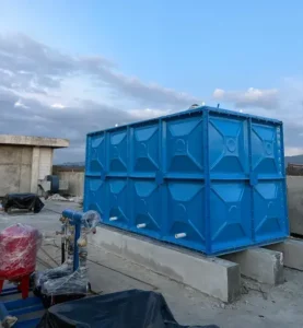 roof tank fiber FRP untuk penyimpanan air bersih pada bangunan bertingkat
