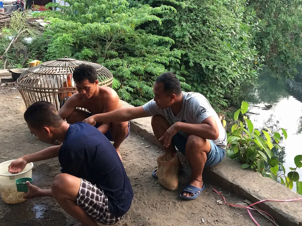 Permukiman Padat Kampung Kota — Sasaran IPAL Komunal Permukiman padat kampung kota yang menjadi sasaran pembangunan sistem pengolahan air limbah komunal